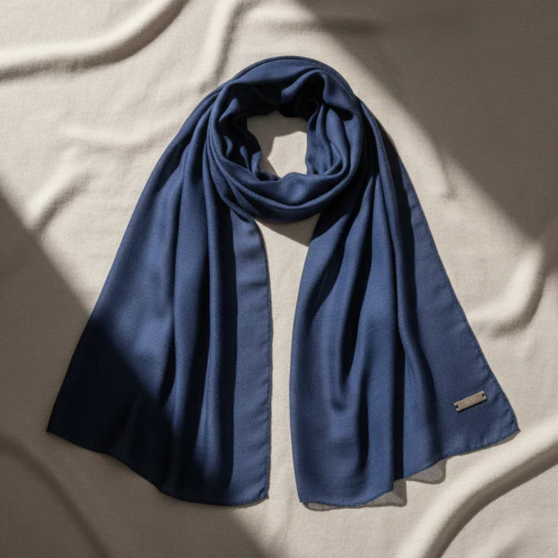 Collection de hijabs femme inspirée des tendances internationales : élégance, confort et modernité. Disponible en Tunisie