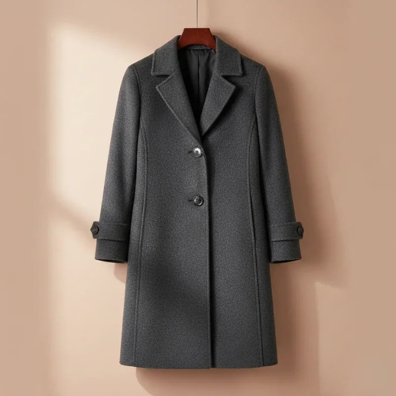 Manteaux et vestes femme modernes : confort, élégance et looks tendance pour affronter toutes les saisons. Commandez en ligne en Tunisie.