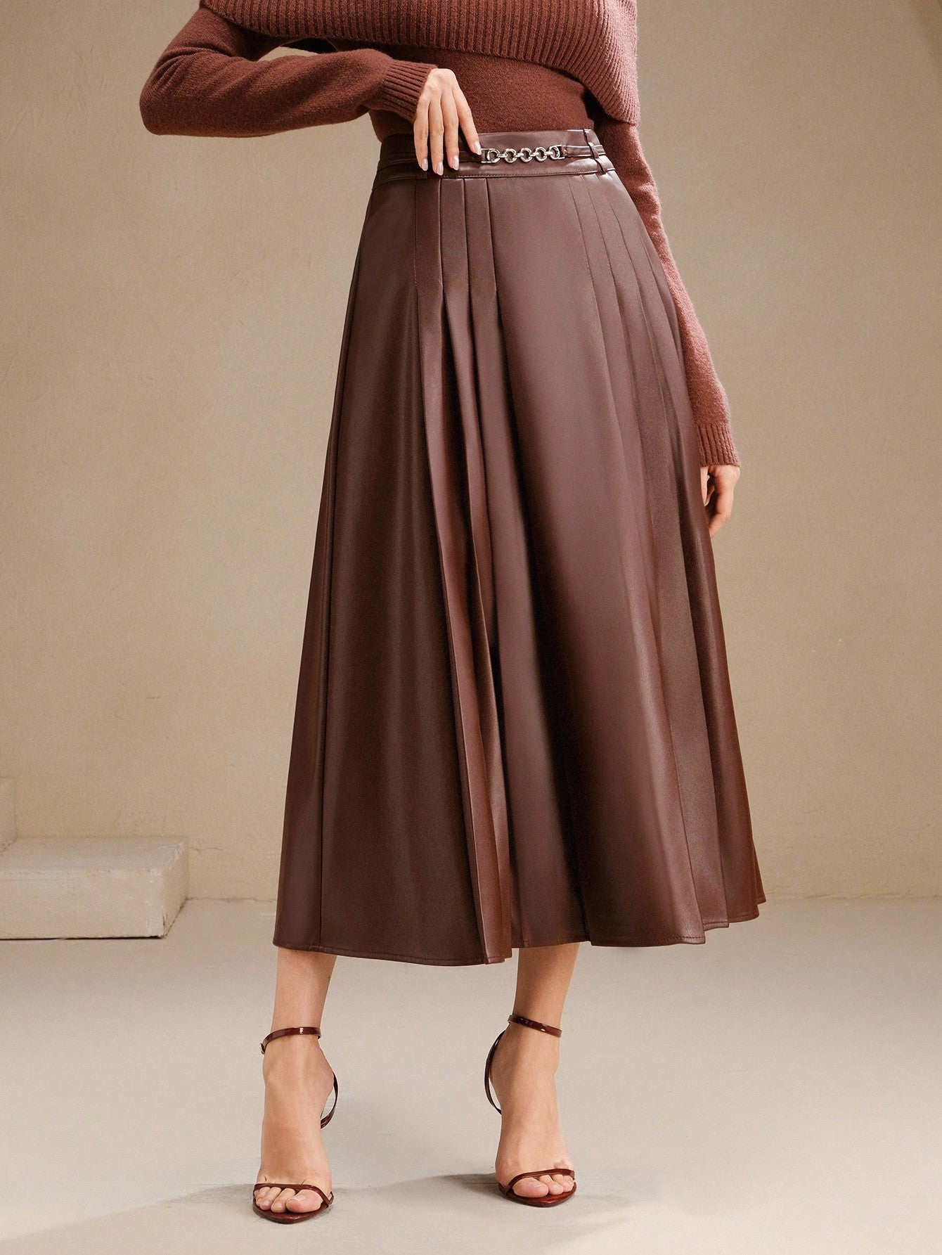 Jupe longue plissée avec chaîne de taille décorative - Floorah