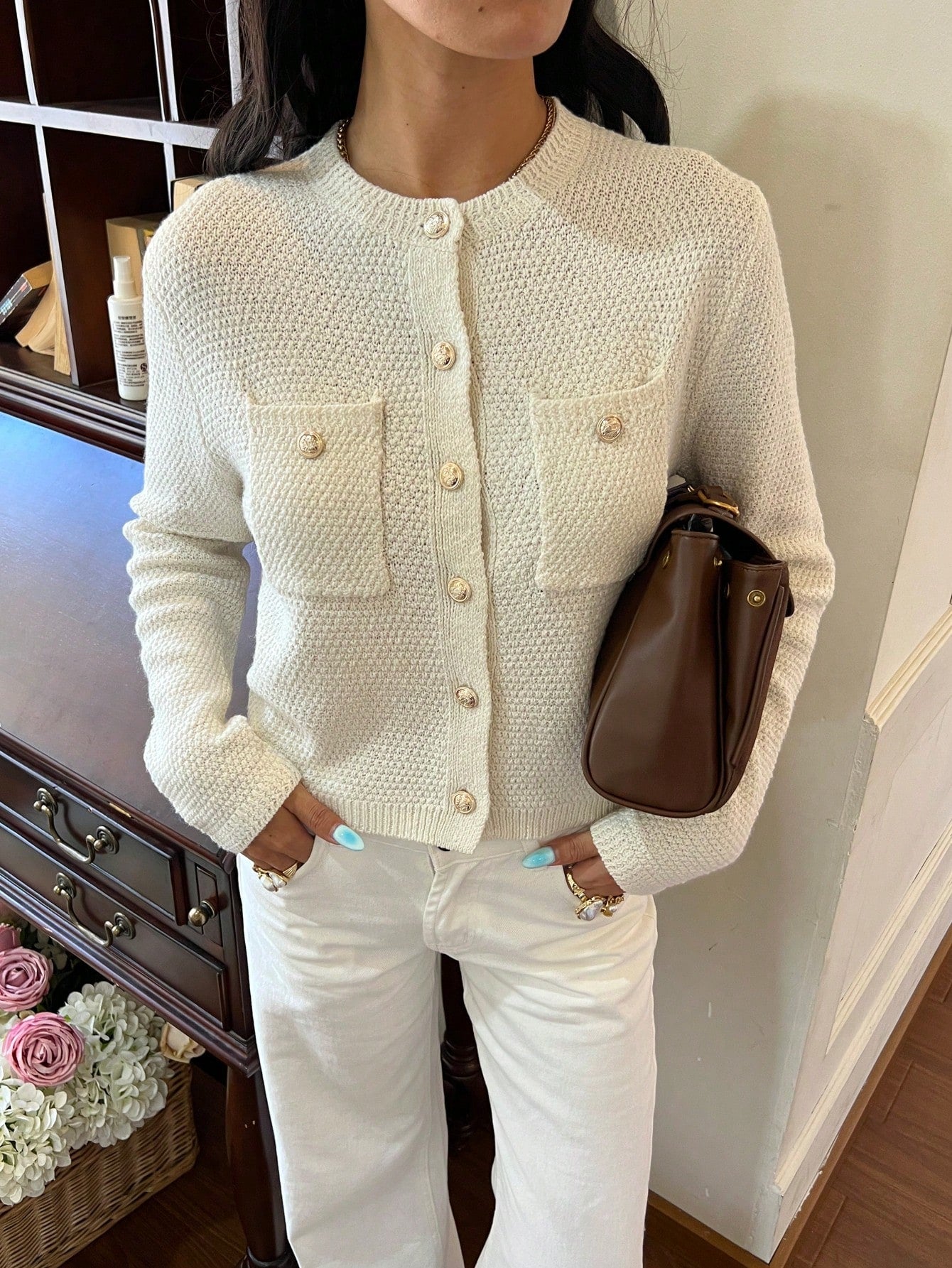 Élégant cardigan tricoté à col rond, manches longues - Floorah