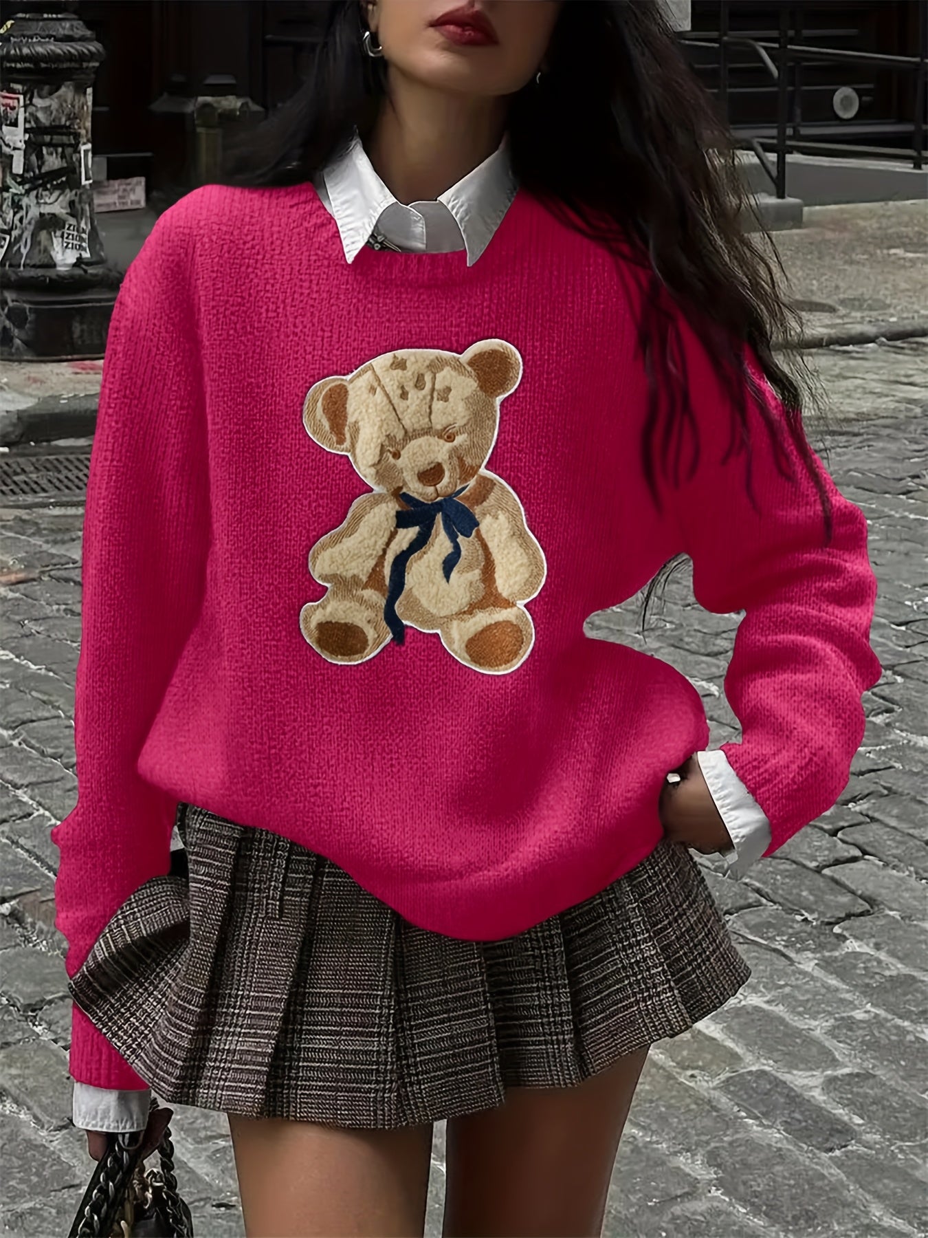 Pull-over chic à motif ourson – Élégant et doux