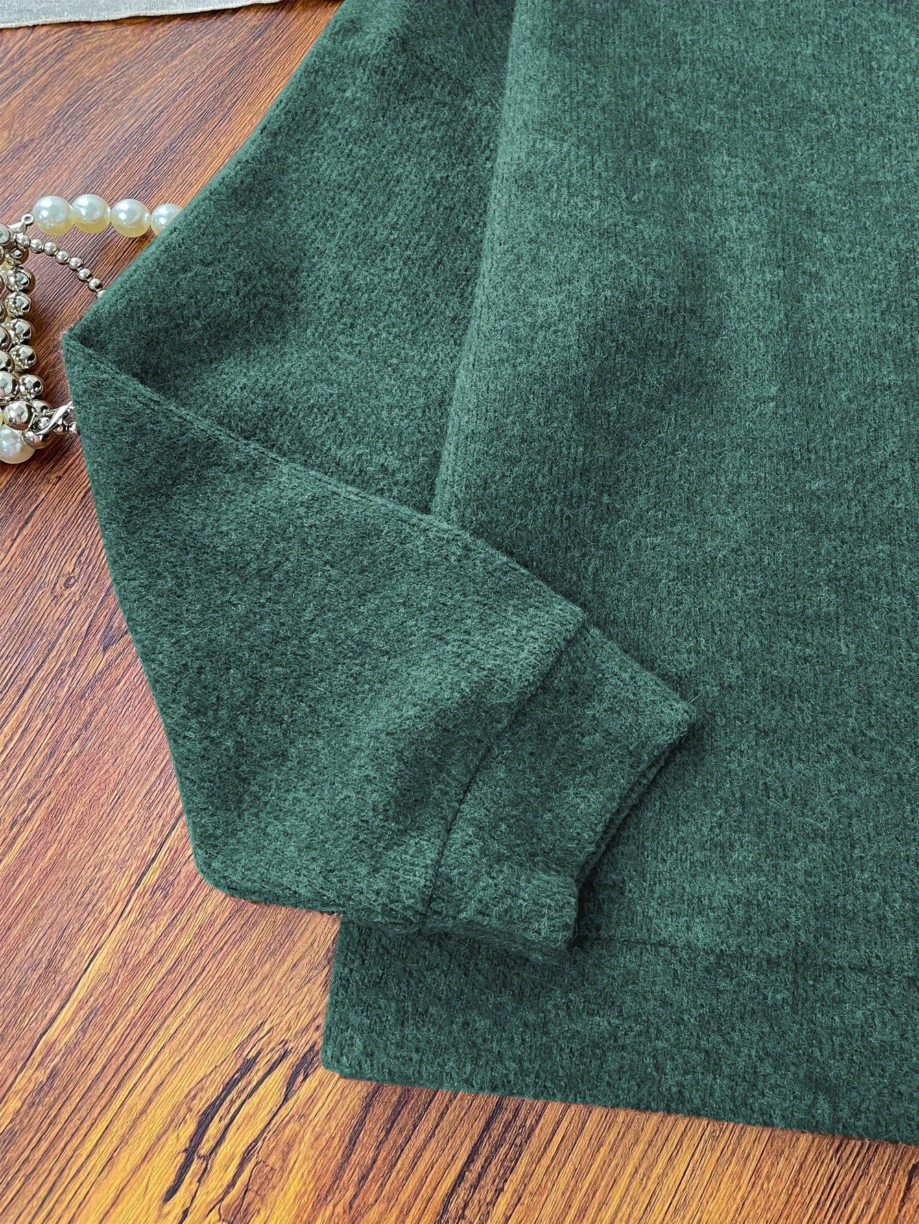 Pull cosy motif ourson marron – Col rond, manches longues