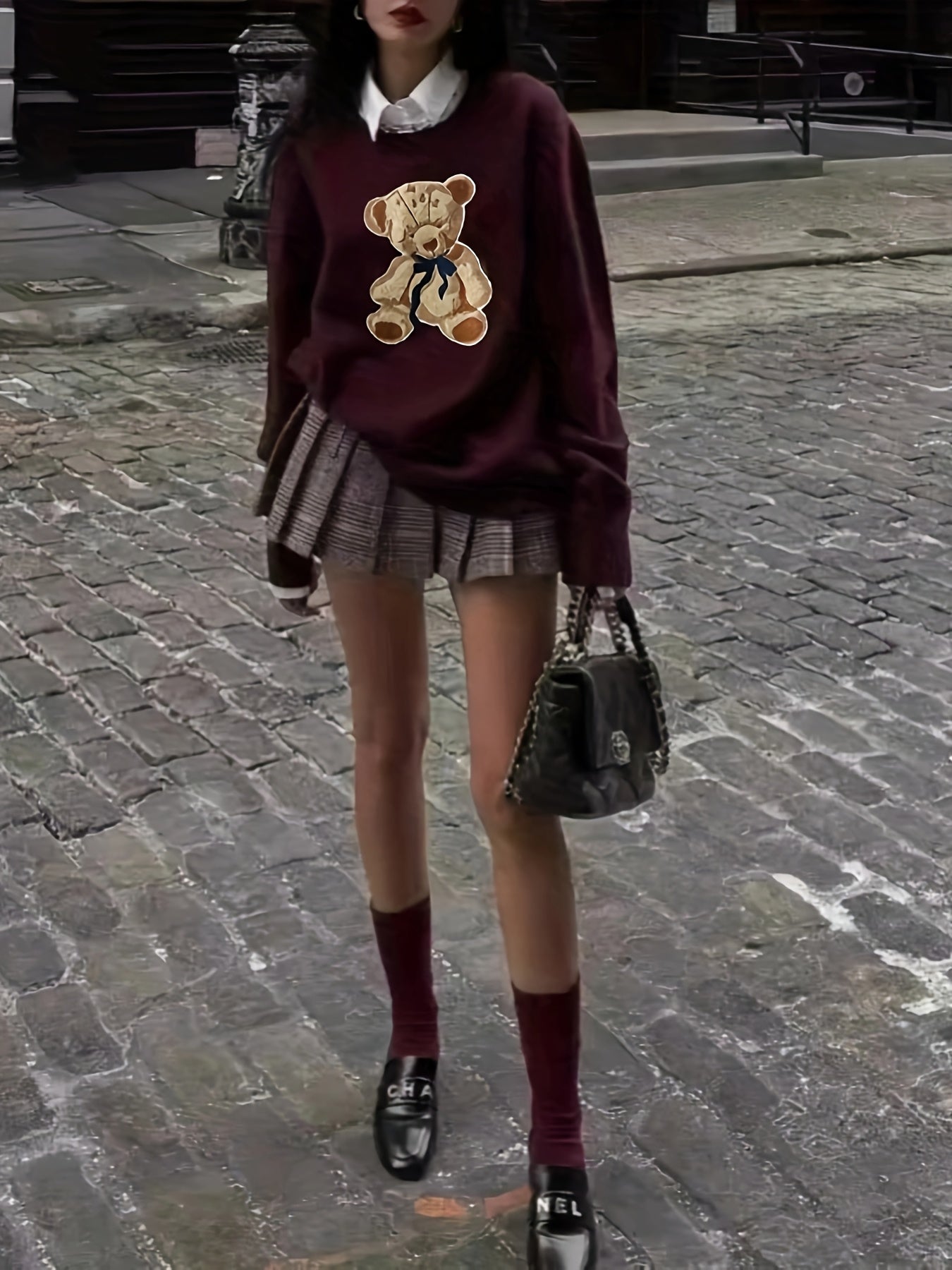 Pull-over chic à motif ourson – Élégant et doux