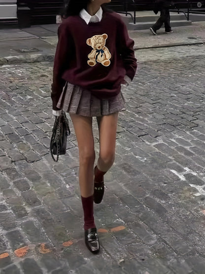 Pull-over chic à motif ourson – Élégant et doux